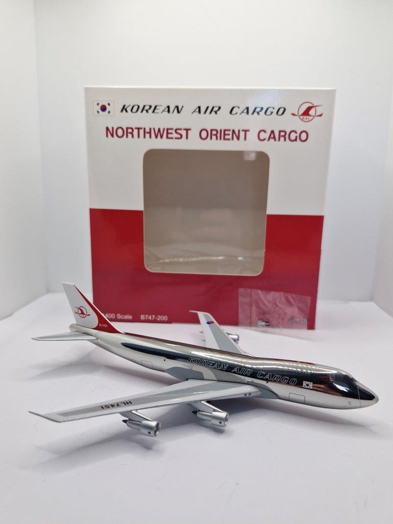 Big Bird 1:400 Korean Air Cargo Northwest Orient Cargo B747-200 - Chester Model Centre