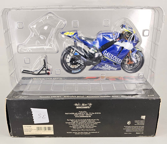 MINICHAMPS 122 053046 - 1/12 Scale Die-Cast YAMAHA YZR-M1 Gauloises Yamaha Team Valentino Rossi MotoGP 2005 - Chester Model Centre