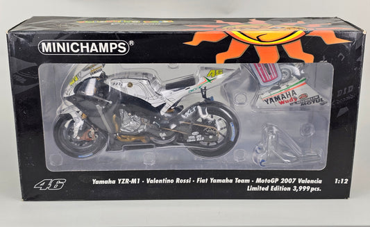 MINICHAMPS 122 073176 - 1/12 Scale Die-Cast YAMAHA YZR-M1 Fiat Yamaha Team Valentino Rossi MotoGP 2007 Valencia - Chester Model Centre