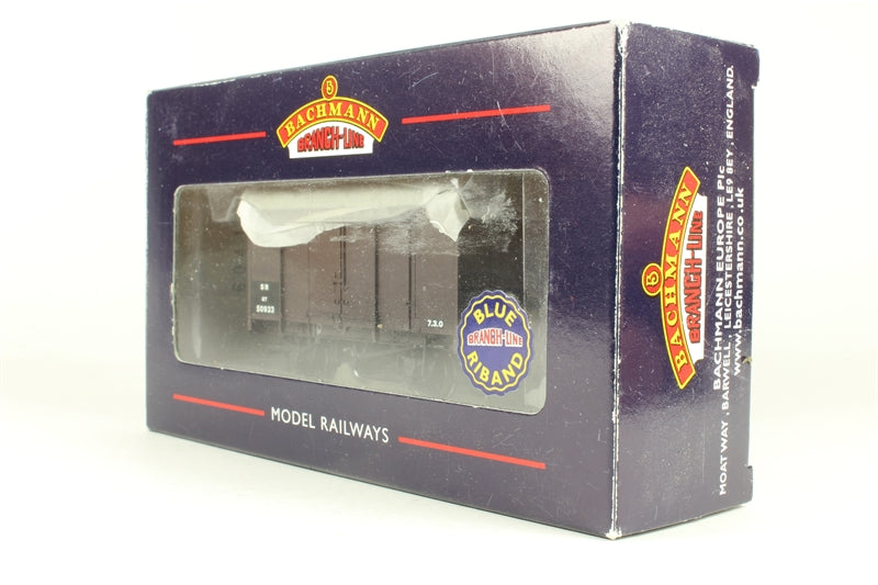 Bachmann Branch line 38-076 12 Ton Southern Plywood Side Vent Van BR (S) Bauxite - Chester Model Centre