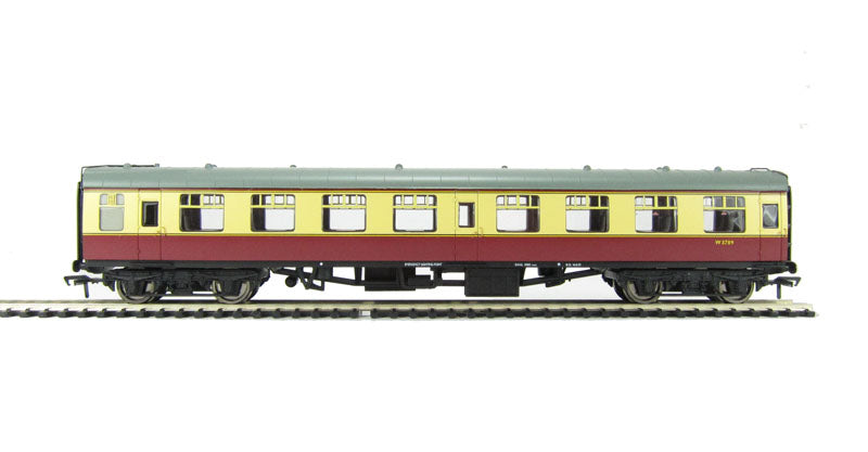 Bachmann Branchline 39-052F BR MK1 SO Coach Second Open Crimson & Cream - Chester Model Centre