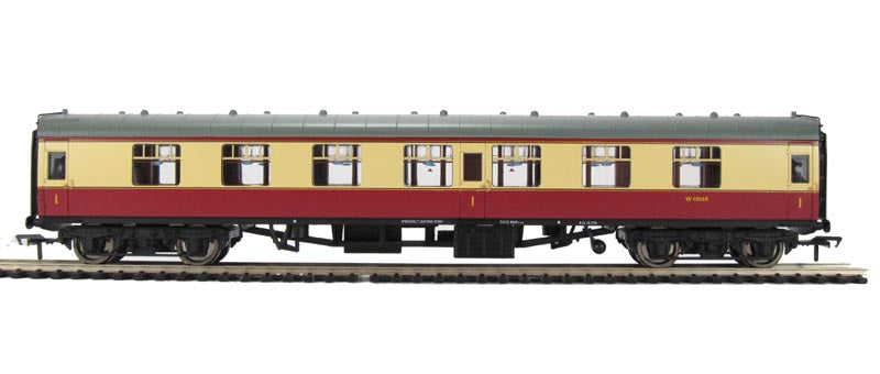 Bachmann Branchline 39-152D BR MK1 FK Coach First Corridor Crimson & Cream - Chester Model Centre