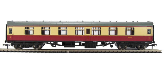 Bachmann Branchline 39-152D BR MK1 FK Coach First Corridor Crimson & Cream - Chester Model Centre