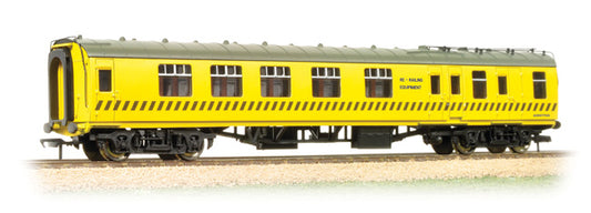 Bachmann 39-231 BR Mk1 BCK Brake Composite Corridor Departmental Yellow Coach - Chester Model Centre