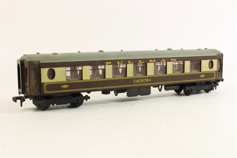 HORNBY DUBLO OO Gauge Pullman Second Parlour Coach 'Car No.74' in Brown/Cream livery - Chester Model Centre