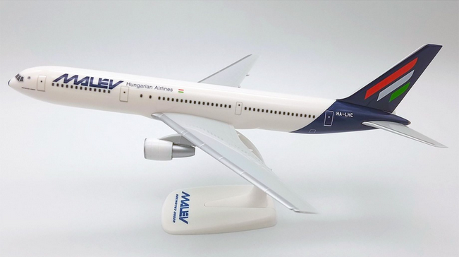 PPC Holland Malev Boeing 767-300 1:200 - Chester Model Centre