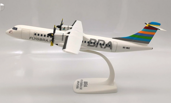 PPC Holland Braathens ATR-72-500 1:100 - Chester Model Centre