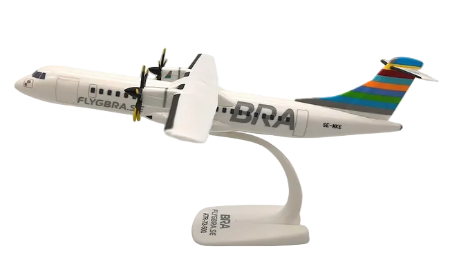PPC Holland Braathens ATR-72-500 1:100 - Chester Model Centre