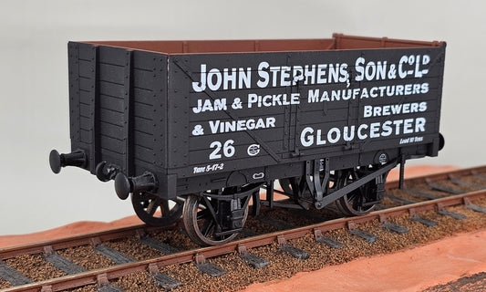 DAPOL 7F-071-020 7 Plank 10T Open Wagon 'John Stephens' No.26 - Chester Model Centre