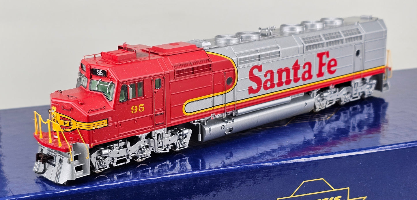 ATHEARN Genesis G67553 Santa Fe FP45 No.95 in Warbonnet Silver & Red Livery (DCC Ready) - Chester Model Centre