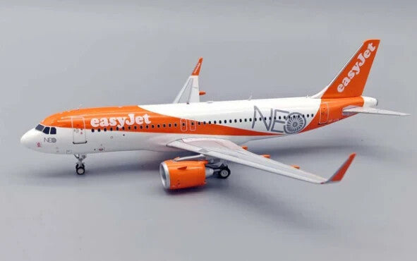 J FOX Airbus A320neo easyJet 1:200 - Chester Model Centre