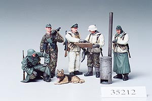 German Soldiers Field Briefing - Chester Model Centre