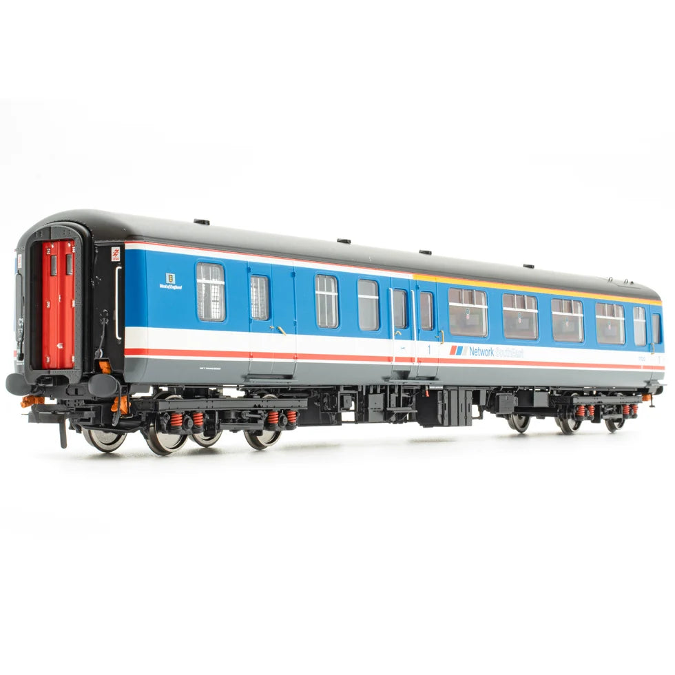 ACCURASCALE #ACC2928 BR MK2c BFK M17120 Brake Corridor First - Large Toilet Window - Network Southeast (W of E)