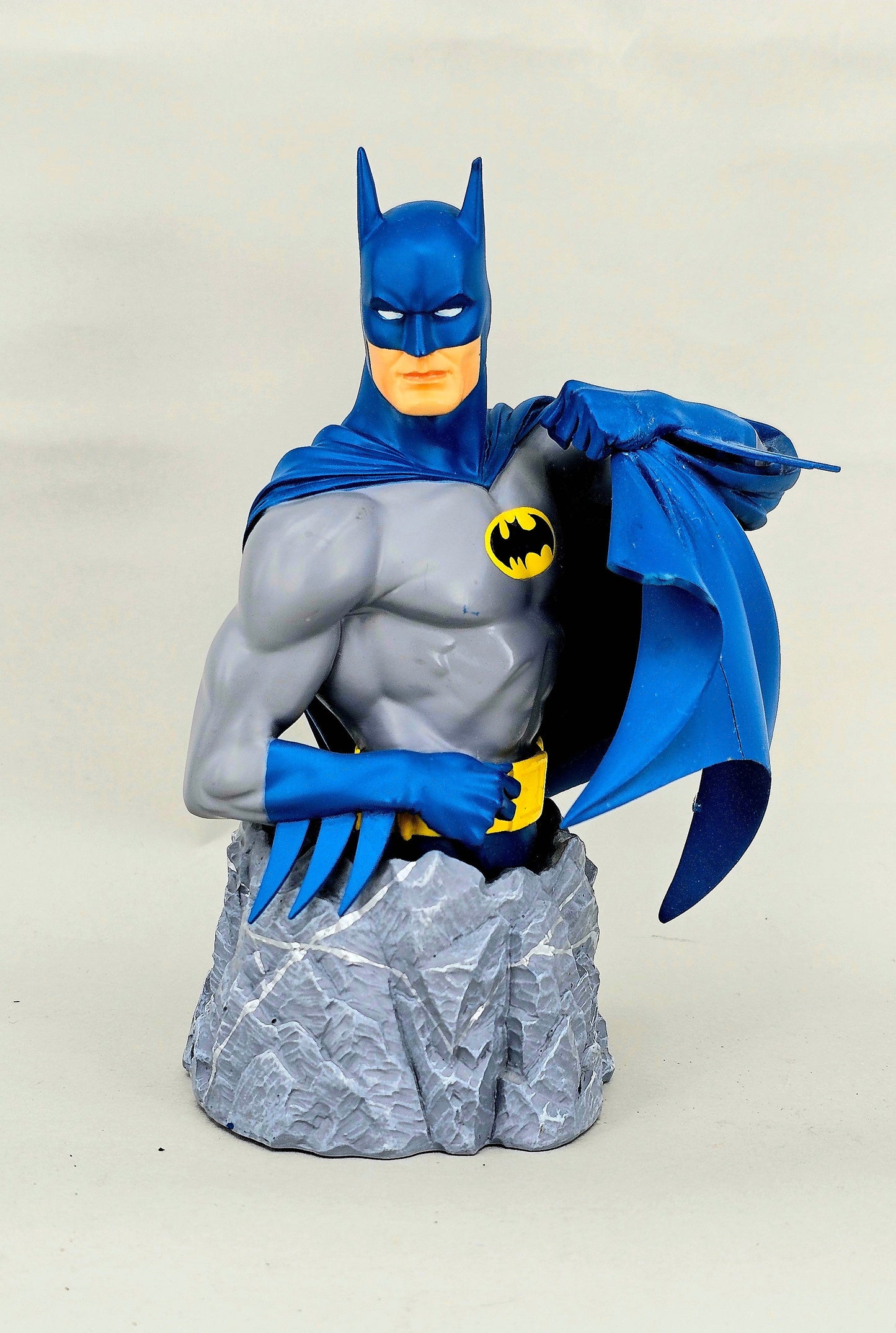 DC Direct Hand-Painted Cold-Cast Porcelain Mini Busts - BATMAN The Caped Crusader