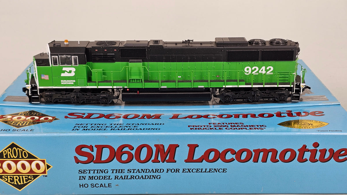 PROTO 2000 SERIES HO Scale Item:30157 SD60M Burlington Northern Locomotive #9242 in Green/Black Livery (DC Only) - Chester Model Centre