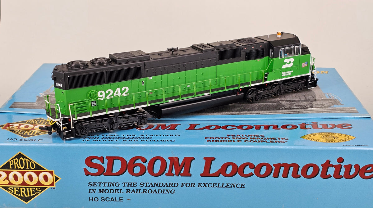 PROTO 2000 SERIES HO Scale Item:30157 SD60M Burlington Northern Locomotive #9242 in Green/Black Livery (DC Only) - Chester Model Centre