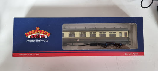 SALE - Bachmann 34-076A Collett 60ft 1st/3rd composite coach 6421 in GWR chocolate and cream - Chester Model Centre