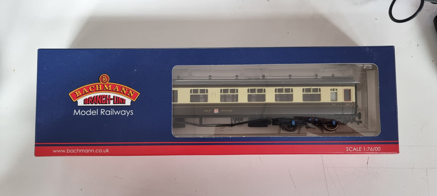 SALE - Bachmann 34-076A Collett 60ft 1st/3rd composite coach 6421 in GWR chocolate and cream - Chester Model Centre