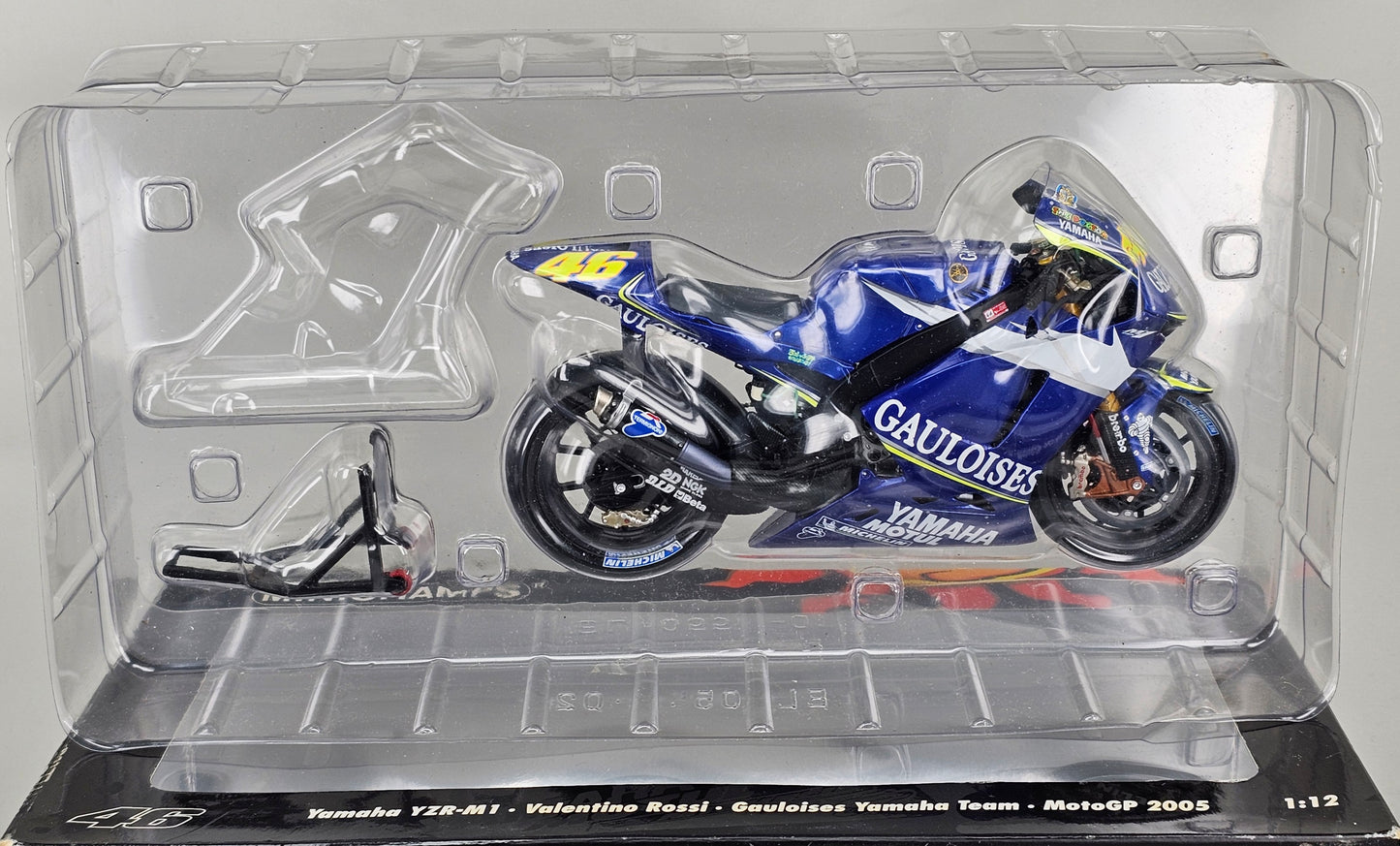MINICHAMPS 122 053046 - 1/12 Scale Die-Cast YAMAHA YZR-M1 Gauloises Yamaha Team Valentino Rossi MotoGP 2005 - Chester Model Centre