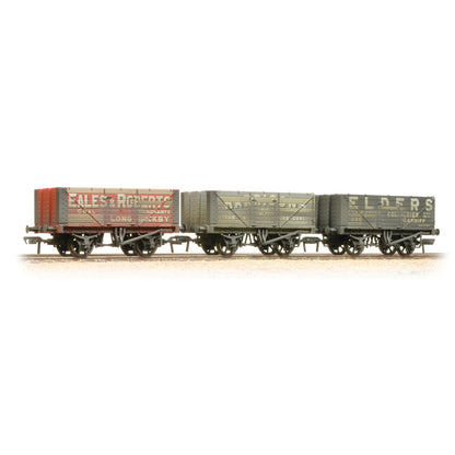 Bachmann 37-095 Coal Trader's Pack 7 Plank Private Owner Wagons Weathered - Chester Model Centre