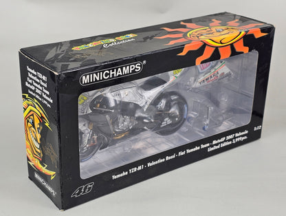 MINICHAMPS 122 073176 - 1/12 Scale Die-Cast YAMAHA YZR-M1 Fiat Yamaha Team Valentino Rossi MotoGP 2007 Valencia - Chester Model Centre
