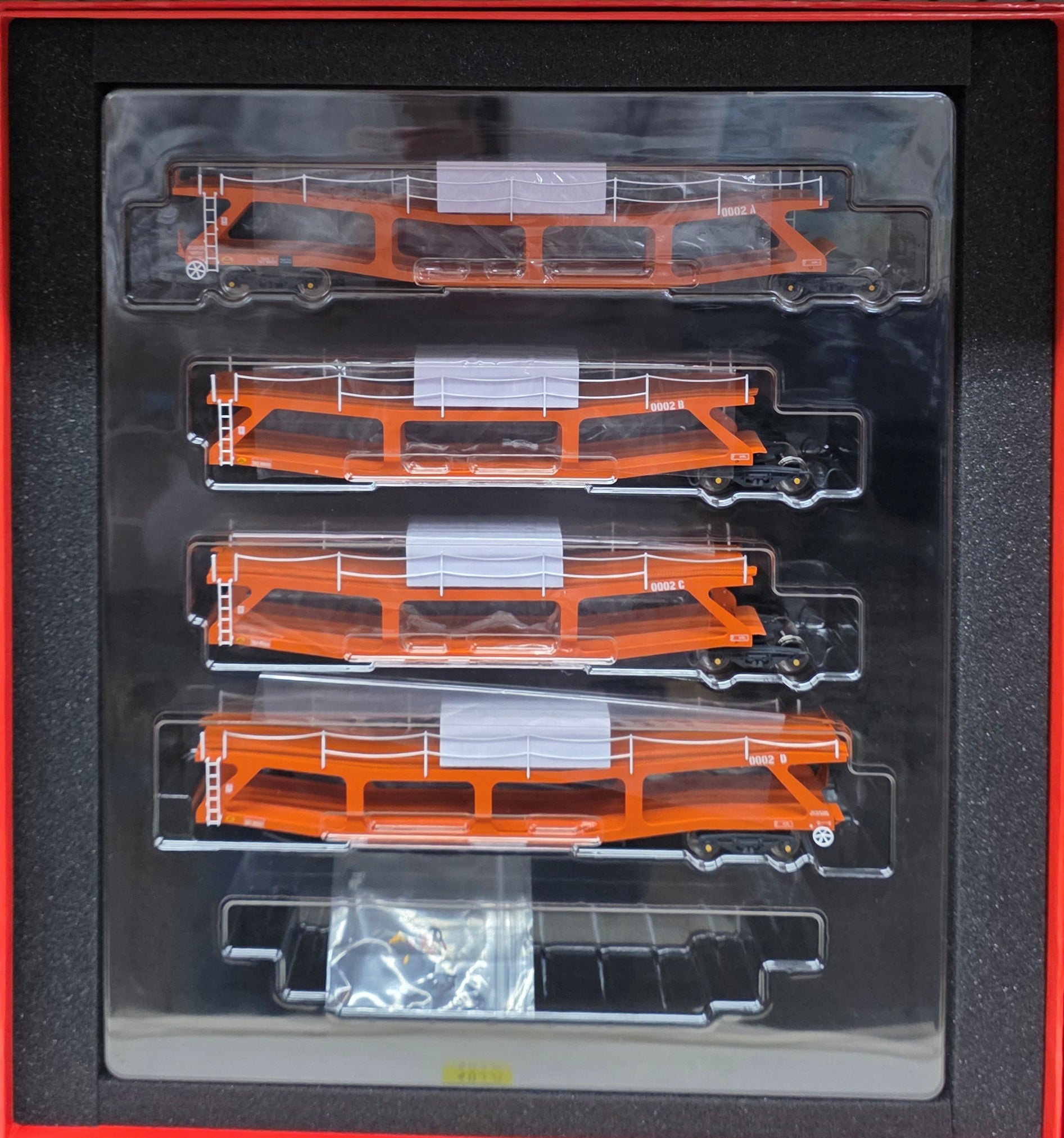 Revolution Trains RT-OO-CAR4-403A Quad set Cartic-4 car carrier - Silcok and Collings Orange (Set A) - Chester Model Centre