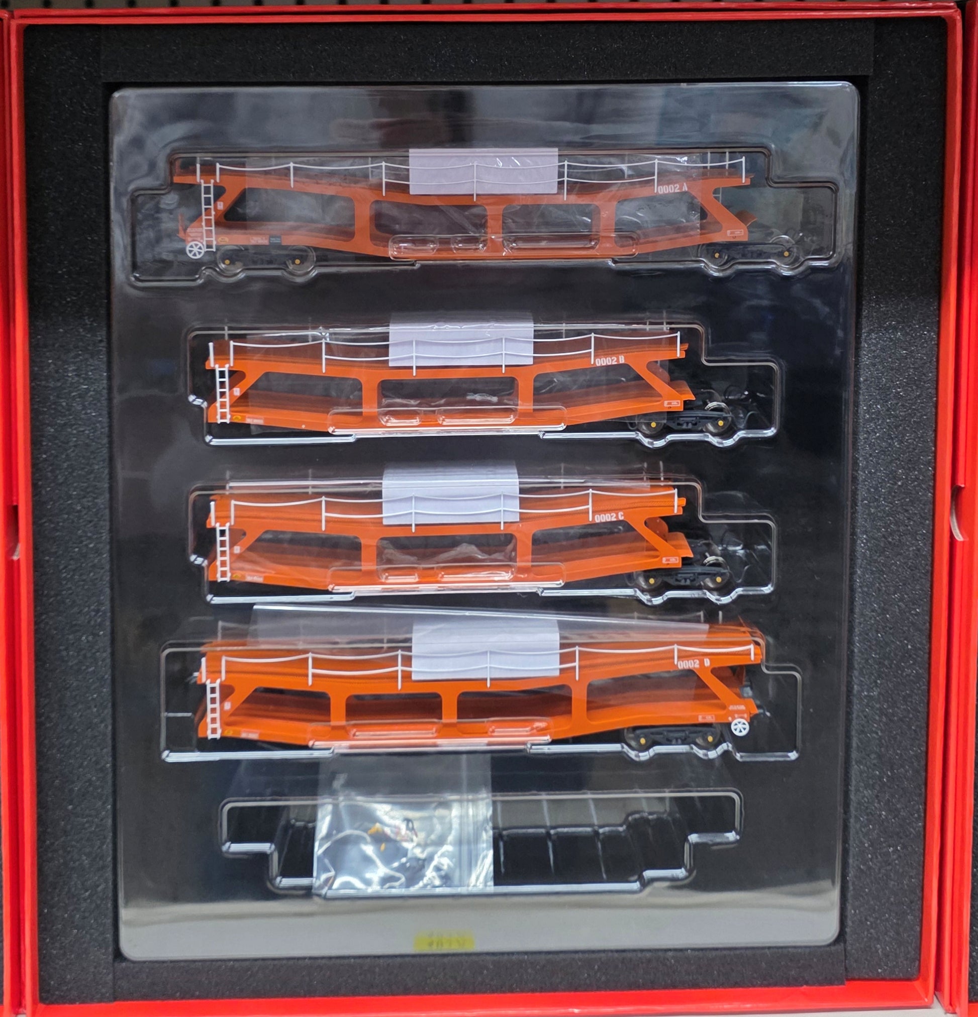 Revolution Trains RT-OO-CAR4-403B Quad set Cartic-4 car carrier - Silcok and Collings Orange (Set B) - Chester Model Centre