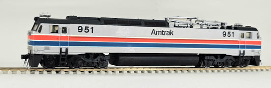 BACHMANN HO Scale #41-655-05 E60CP Electric Locomotive Amtrak #951