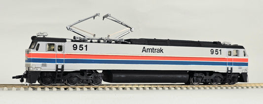 BACHMANN HO Scale #41-655-05 E60CP Electric Locomotive Amtrak #951