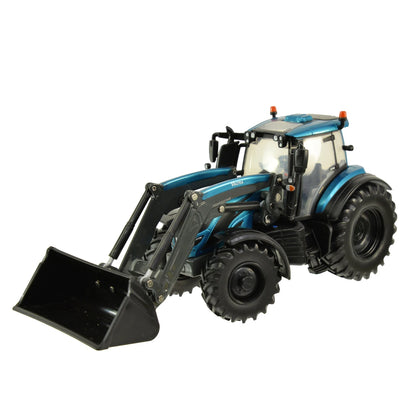 Britains Farm Series 1:32 Scale 43352 Valtra T234 with Front Loader