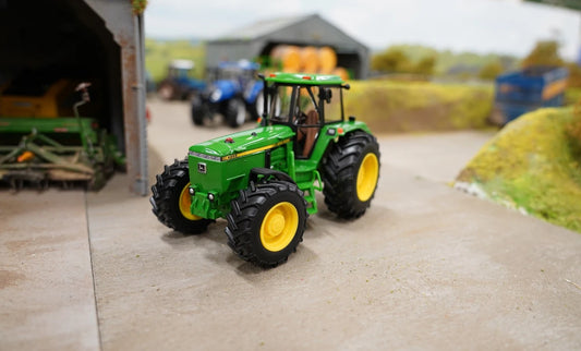 Britains Farm Series 1:32 Scale 43407 John Deere 4955 (Euro Spec) - Chester Model Centre