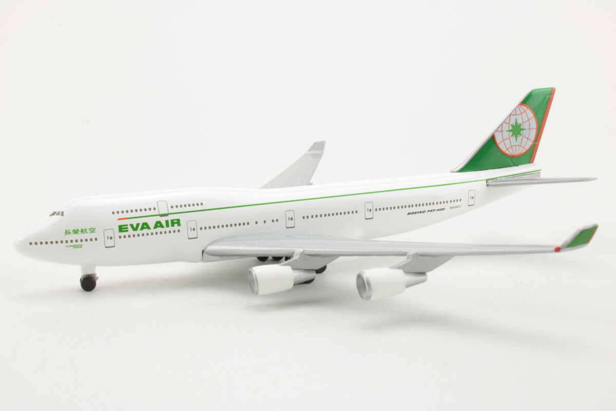 Herpa Wings 1:500 Eva Air Boeing 747-400 500845 - Chester Model Centre
