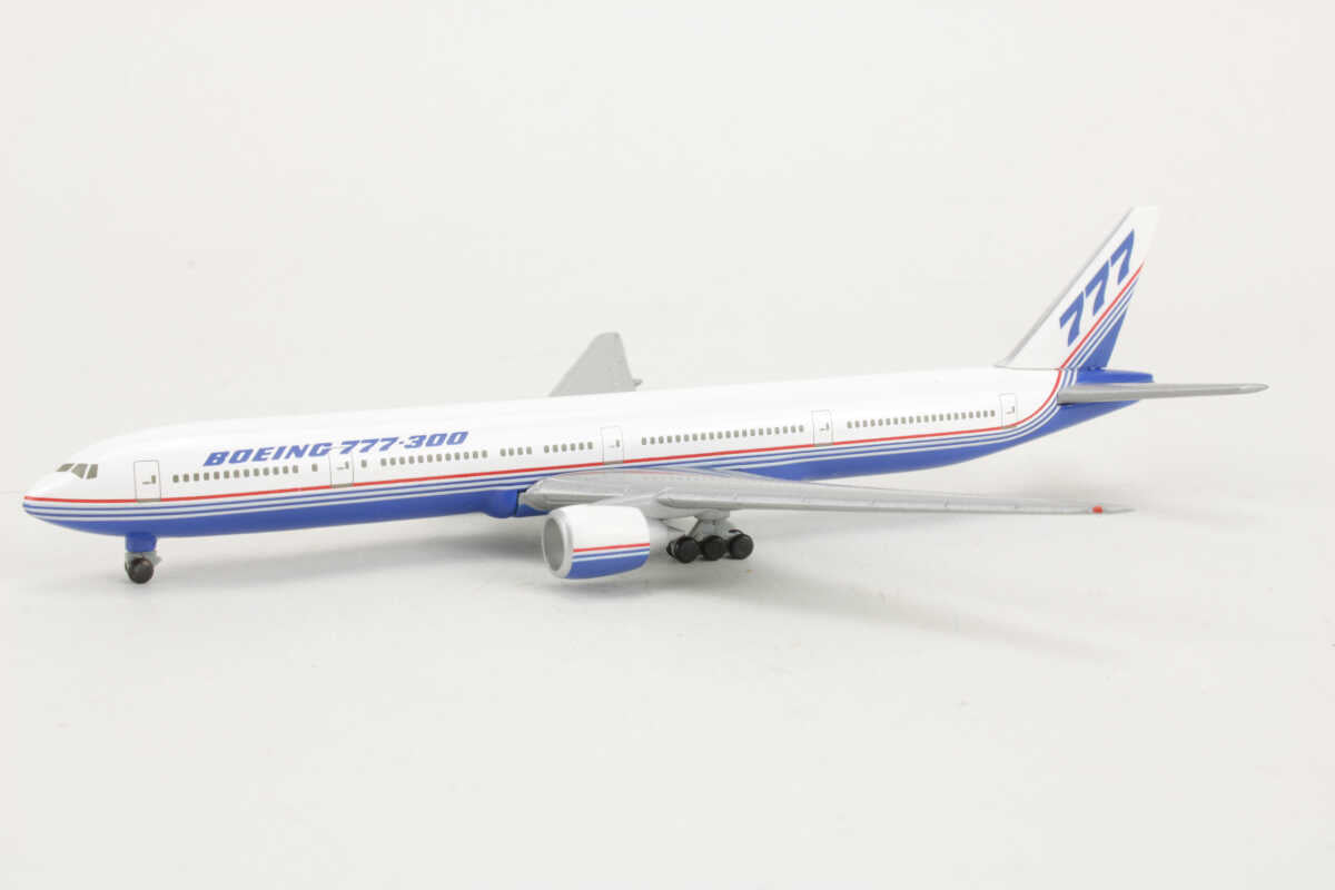 Herpa Wings 1:500 Boeing 777-300 506403 - Chester Model Centre