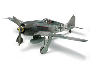Focke Wulf FW190 A8/A8 R2 - Chester Model Centre