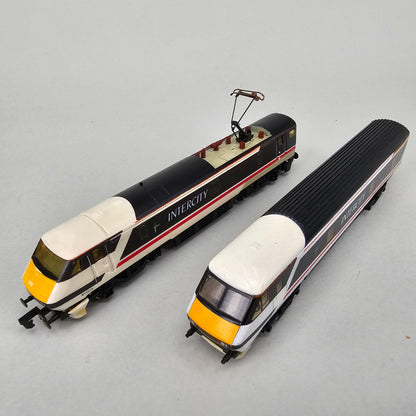 Graham Farish N Gauge, Pair of Class 91 (91005) and DVT (82204) in Intercity Swallow livery - Chester Model Centre