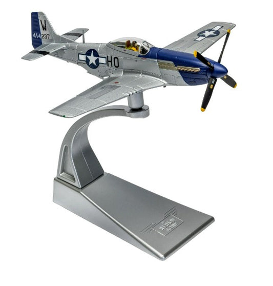 CORGI Aviation Archive - Limited Edition AA27709 North American P-51D Mustang ‚'Moonbeam McSWINE' - Capt. William T. 'Bill' Whisner Jr