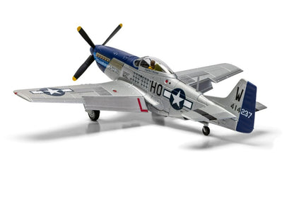 CORGI Aviation Archive - Limited Edition AA27709 North American P-51D Mustang ‚'Moonbeam McSWINE' - Capt. William T. 'Bill' Whisner Jr