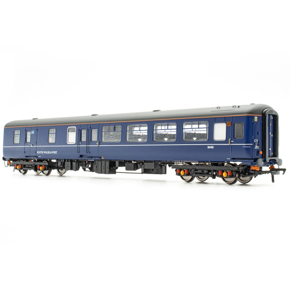 ACCURASCALE #ACC2918 BR MK2c TSO 9440 Brake Open Second - Small Toilet Window (South Wales & West Blue)
