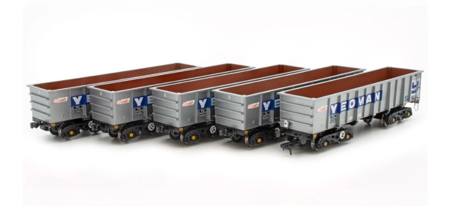 ACCURASCALE ACC2962 PTA Hoppers Pack 1 (Inners and Outers)  FOSTER YEOMAN Silver (CIAB) with working tail light Era 8/9