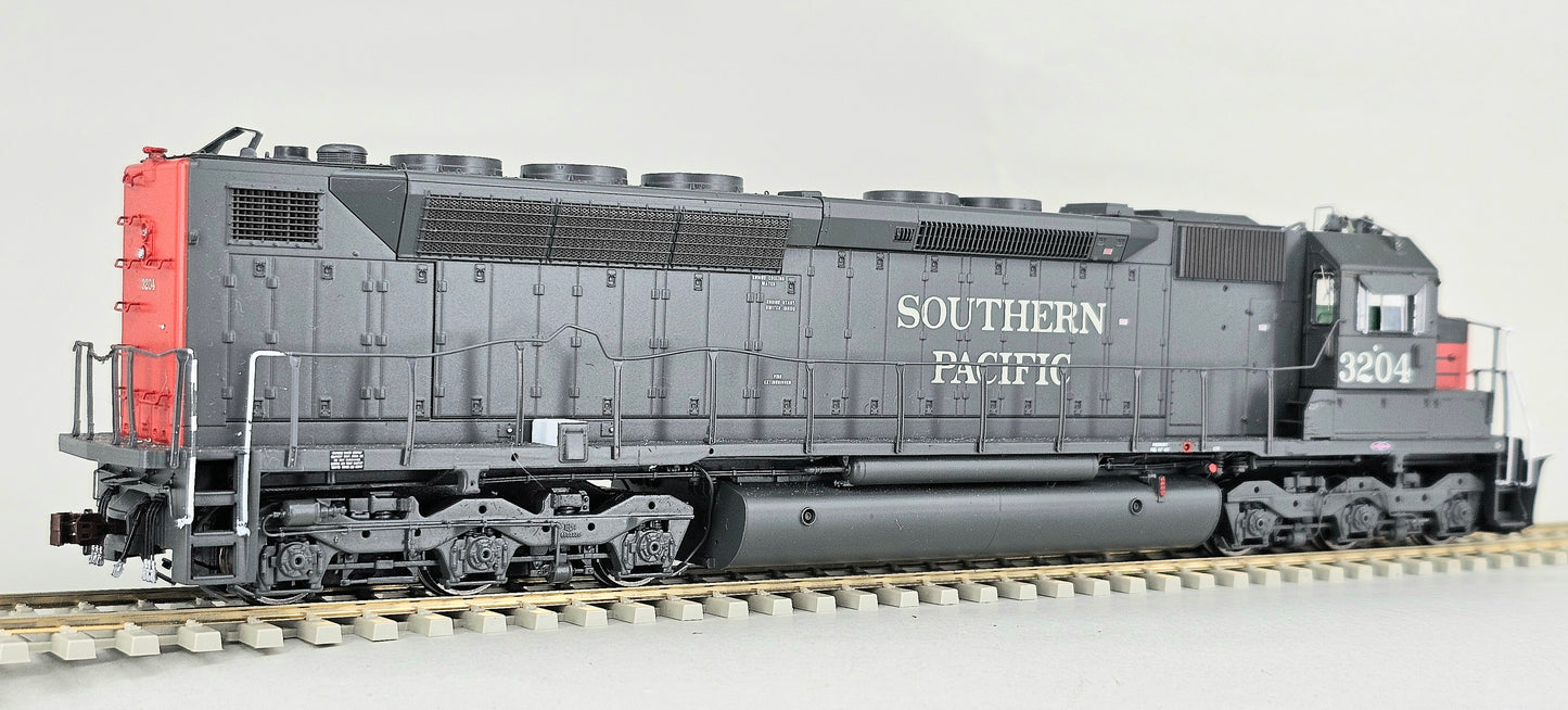 GENESIS #ATHG63653 HO Gauge SDP45 Southern Pacific #3204 (SoundTraxx DCC Tsunami Sound and Control Fitted) (Copy)