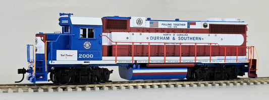 ATHEARN HO Gauge #78901 GP38-2 Durham & Southern BICENTENNIAL #2000 - DC Only