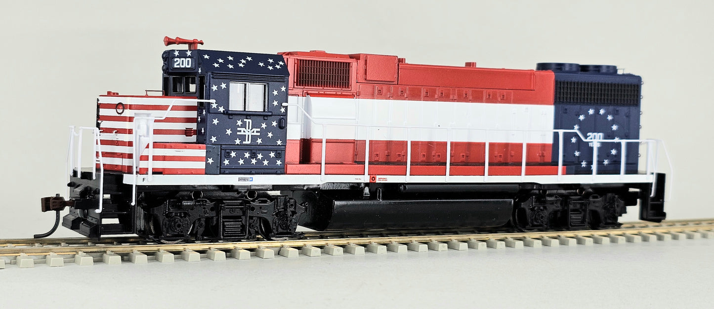 ATHEARN #80180 HO Gauge GP38-2 Boston & Maine #200 Bicentennial Locomotive (DC)