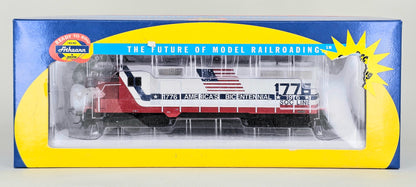 ATHEARN #94223 HO Gauge GP35 Soo Line #1776 'America's Bicentennial' Locomotive (Quick Plug DCC Equipped)