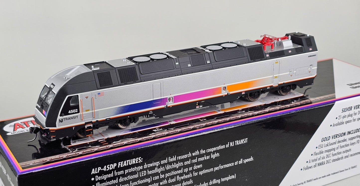 ATLAS HO Scale Item:10002499 Silver Version ALP-45DP - NJ Transit No.4502