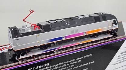 ATLAS HO Scale Item:10002499 Silver Version ALP-45DP - NJ Transit No.4502