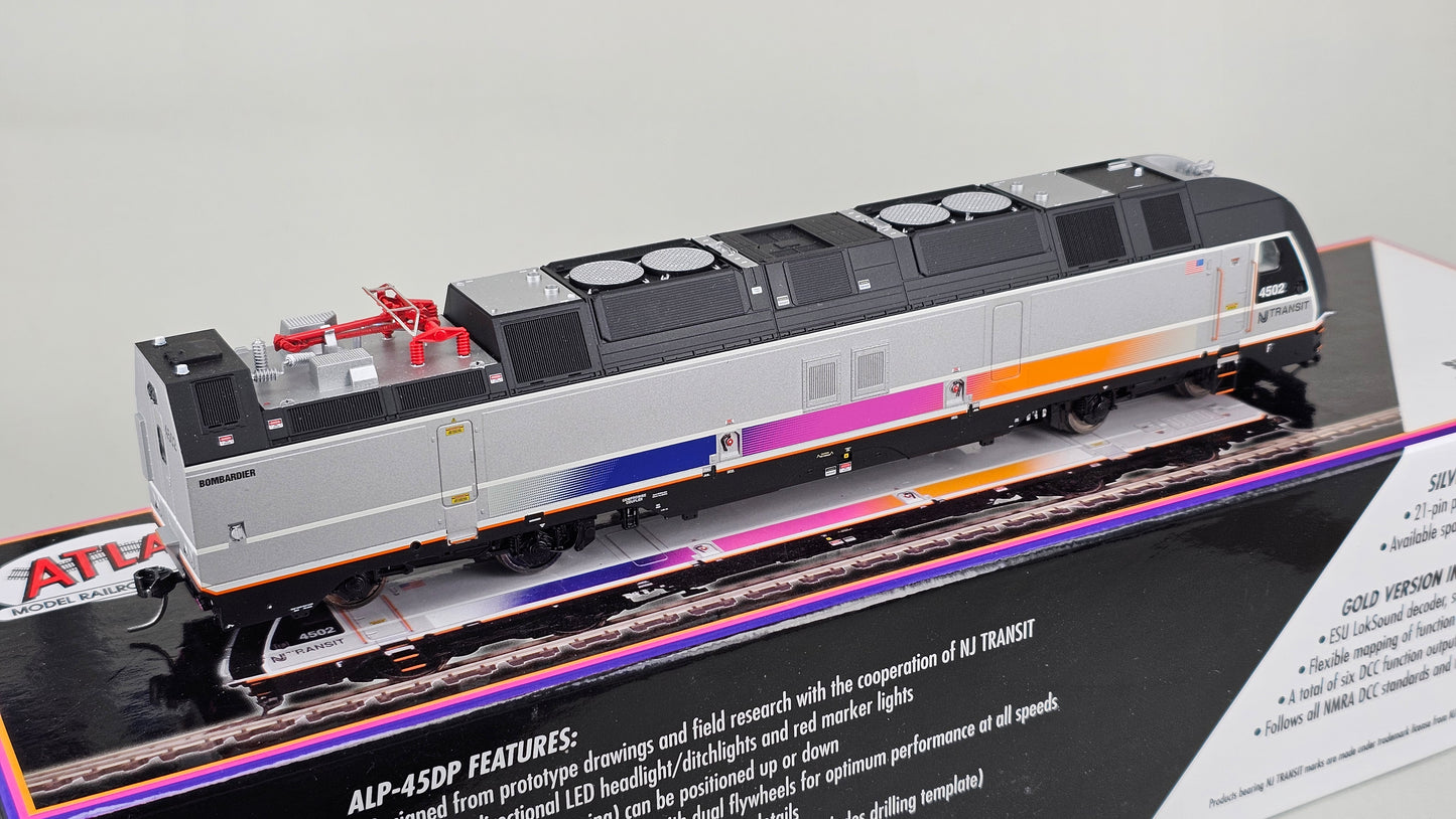 ATLAS HO Scale Item:10002499 Silver Version ALP-45DP - NJ Transit No.4502