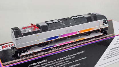 ATLAS HO Scale Item:10002499 Silver Version ALP-45DP - NJ Transit No.4502
