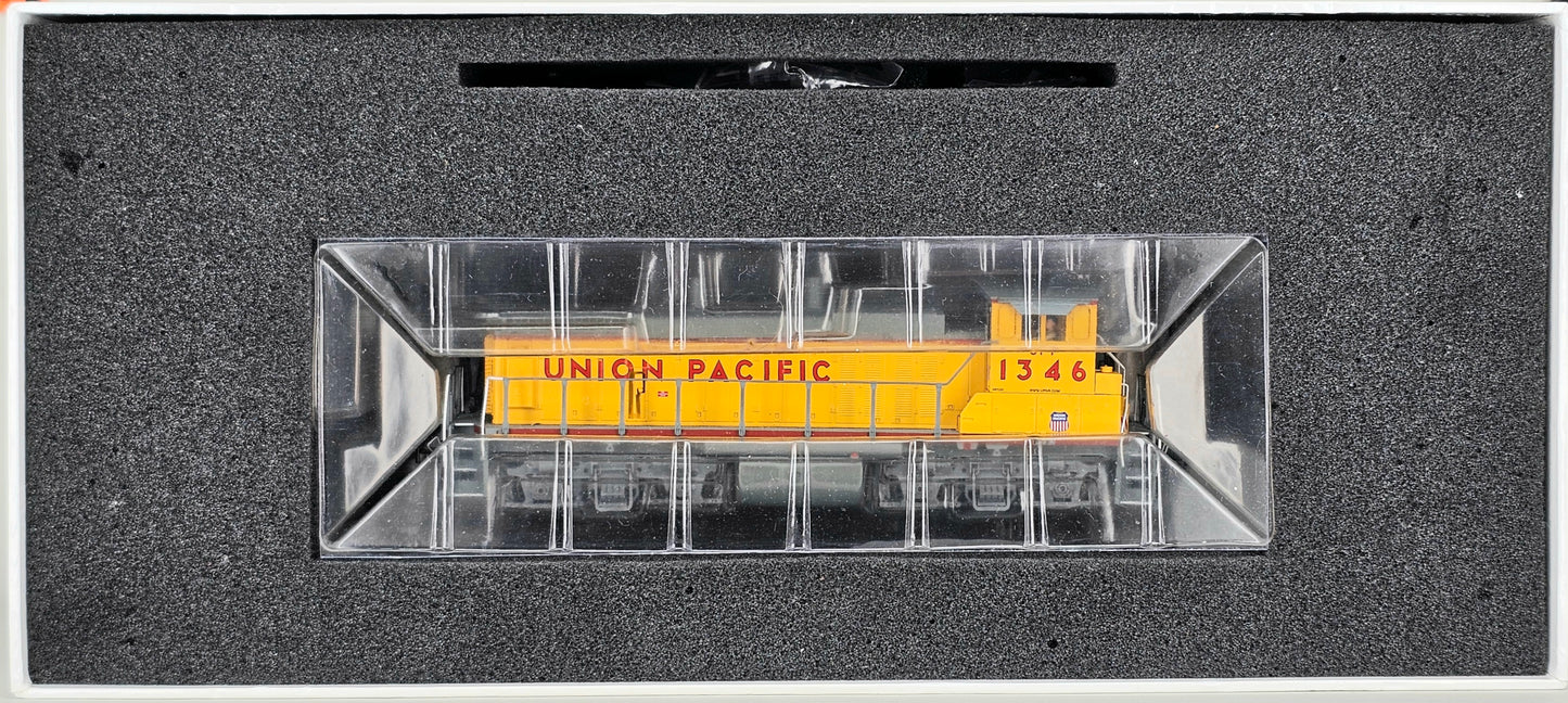 ATLAS #9448 HO Gauge MP-15DC Union Pacific Switcher Locomotive #1346 Master Series Gold (with Decoder and Sound)