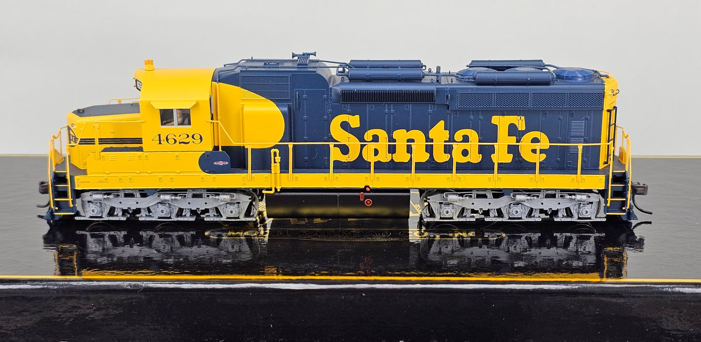 ATLAS Railroad Co. HO Scale Item:7941 Santa Fe (Blue/Yellow Livery) ROAD #4629 SD-26 Locomotive Gold Series - With Decoder and Sound - Chester Model Centre