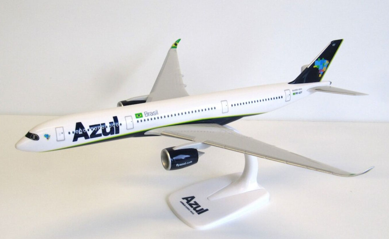 PPC Holland PPCAIRAZUL Air Azul Airbus A350-900 Plastic Model - 1/200 - Chester Model Centre